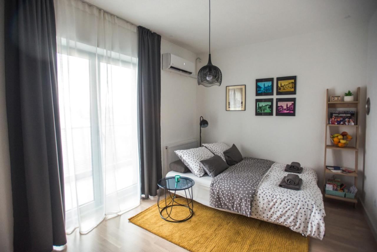 Studio Apartman Dakovo In Buitenkant foto